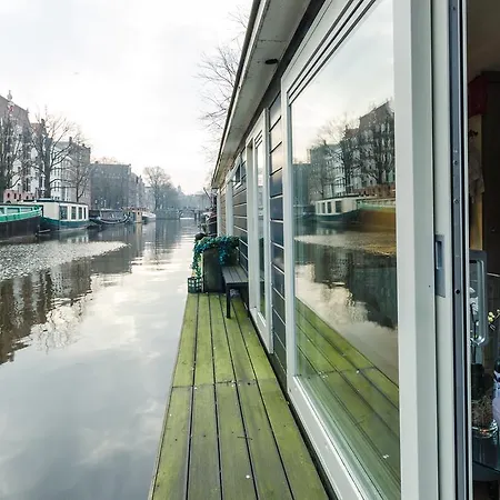 The Guest-houseboat 2* Amsterdam